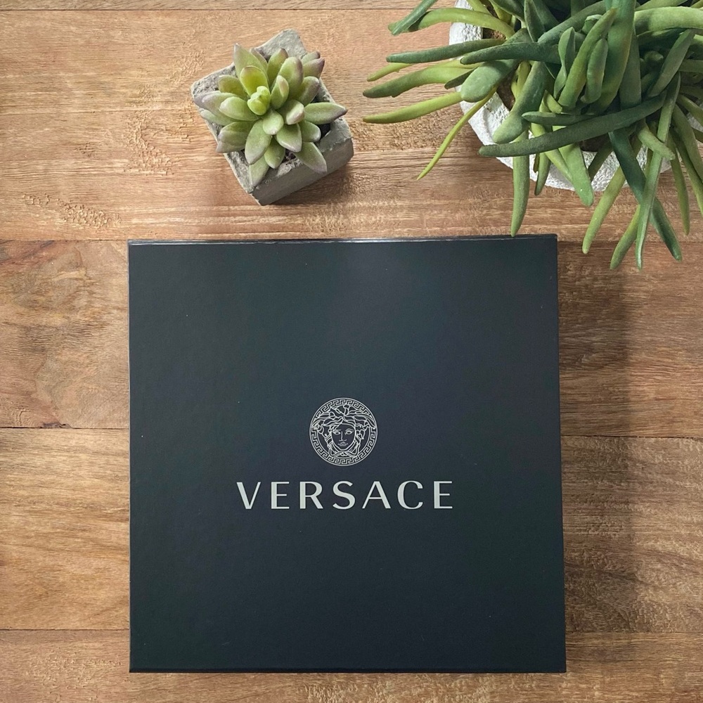 VERSACE 9x9x1 Gift Box